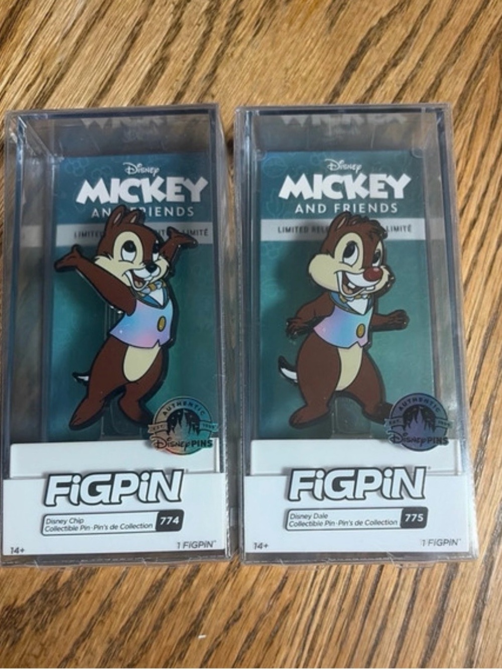 Disney Mickey and Friends Chip & Dale Collectible Pin Set - Brown